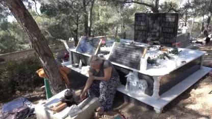 Mezar başında odun ateşinde kahve ve çay içtiler