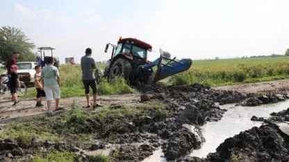 Tarım emekçilerinin sağanak ve doluyla imtihanı
