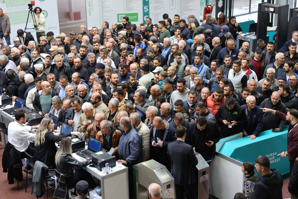 Agrogreen Bursa Tarım Fuarı'nda mahşeri kalabalık oldu