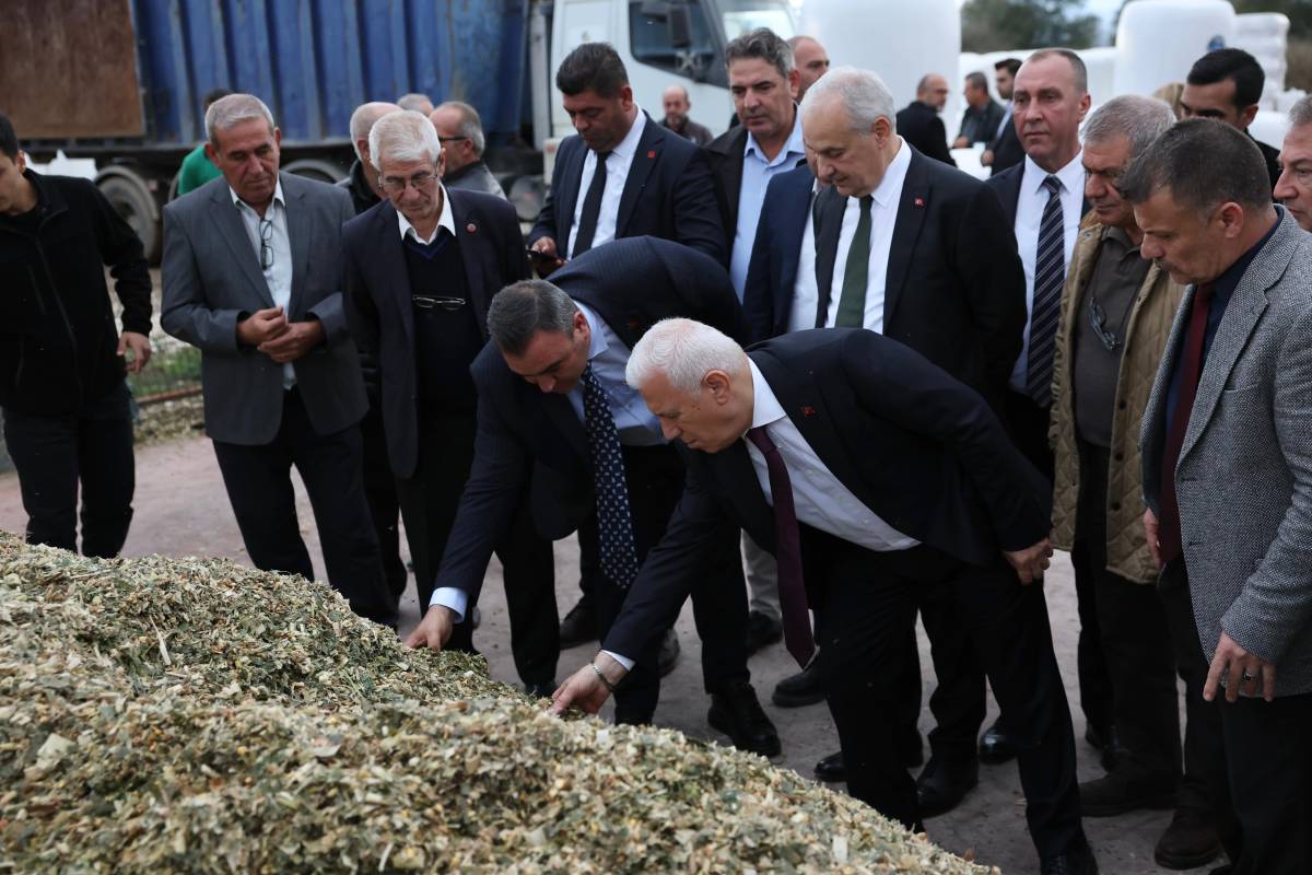 Bursa Büyükşehir'den çiftçilere silaj paketleme desteği