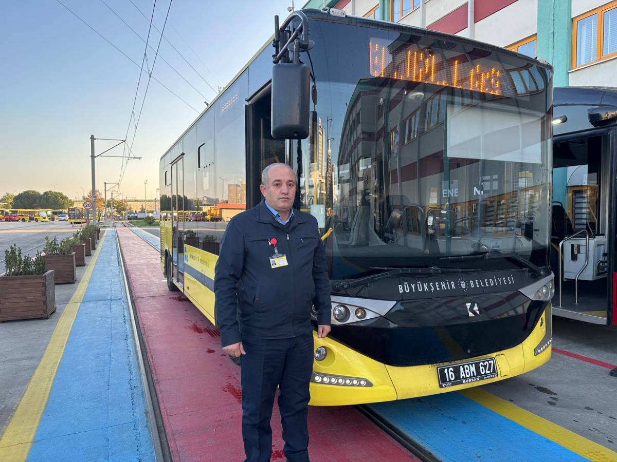 Otobüsünde fenalaşan kişiyi hastaneye yetiştirdi