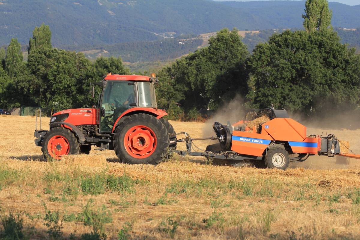Traktörlerin deposu kolay dolmayacak