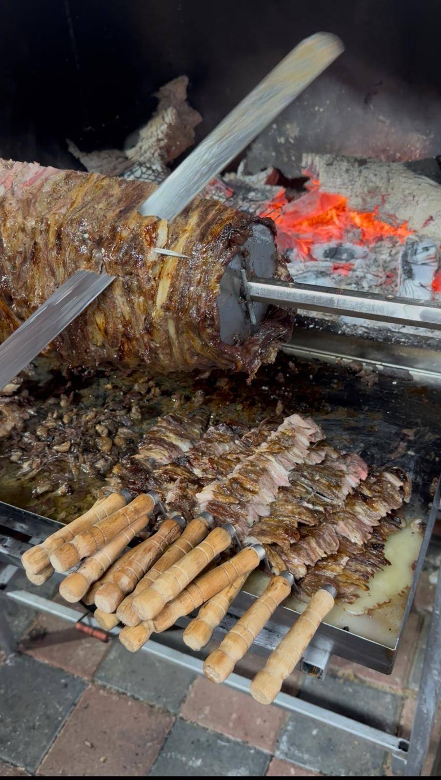 Bin yıllık yemek kültürünü 400 yıllık hana taşıdılar