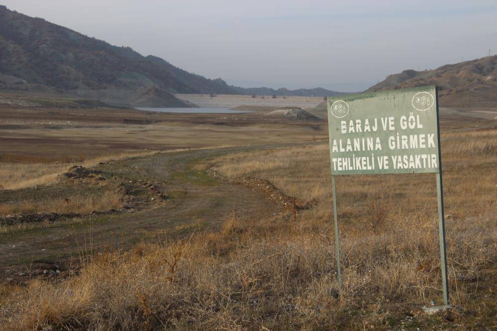 Çorum'daki barajlarda su seviyesi yüzde 0,32'ye kadar düştü