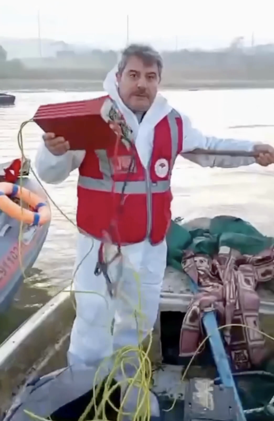 Elektrik şok cihazıyla avlananlara 750 bin lira ceza yazıldı