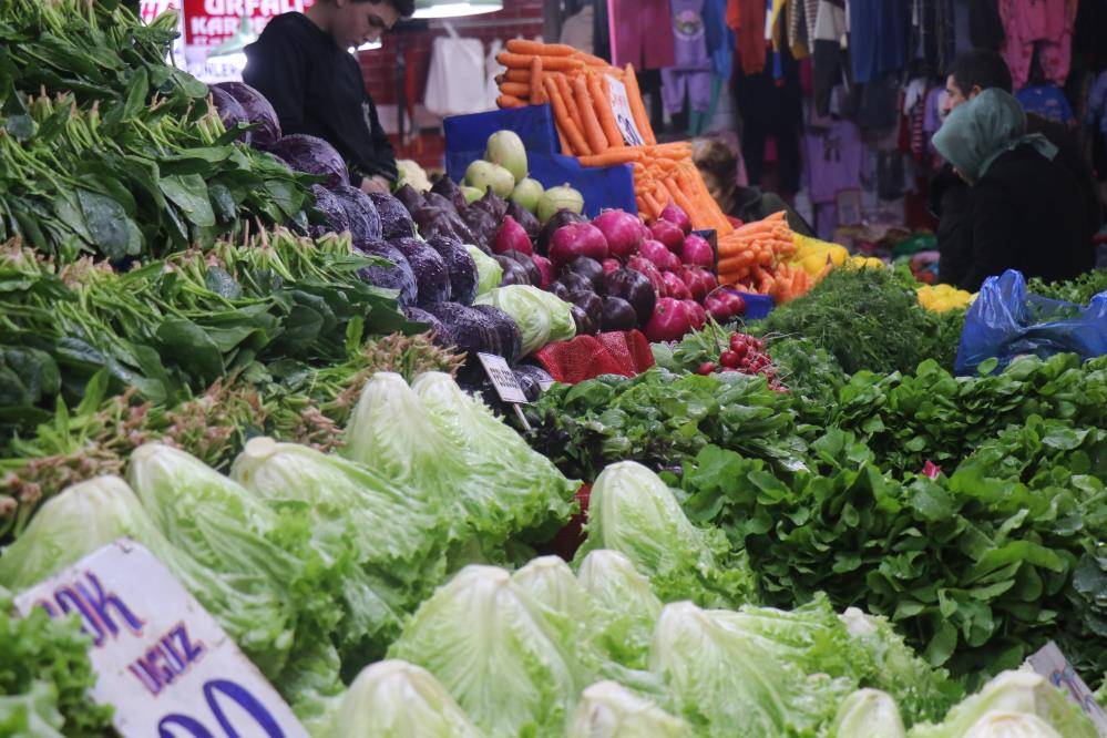 Üreticide düşen karnabaharın fiyatı markette arttı