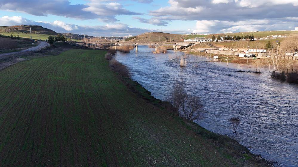 Diyarbakır'da toprak iyi yağış aldı rekolte yüzde 50 artacak