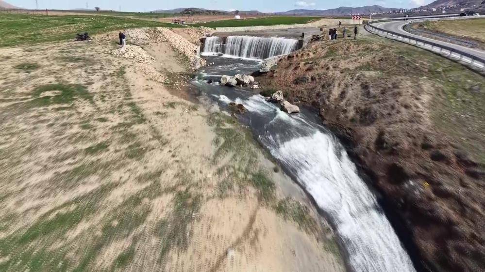 Dolup taşan Kırkat Göleti'nde eşsiz görüntüler ortaya çıktı