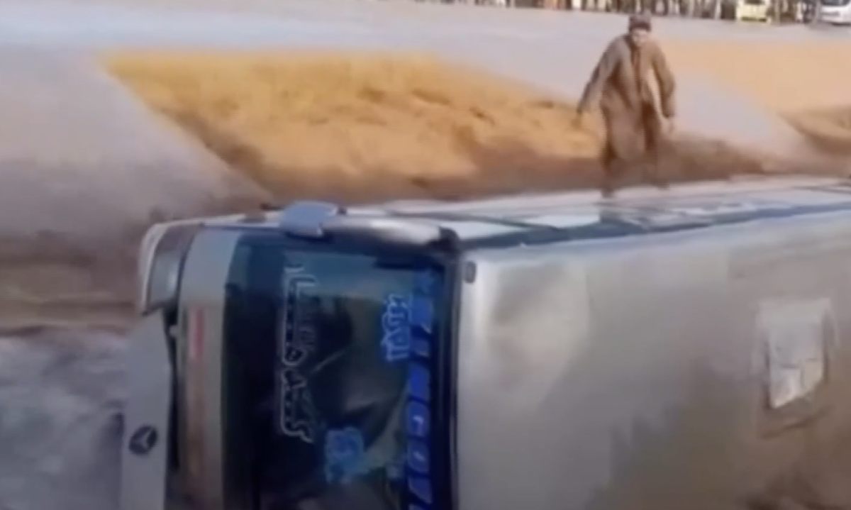 Afganistan ve Pakistan'ı sel vurdu, 47 kişi öldü