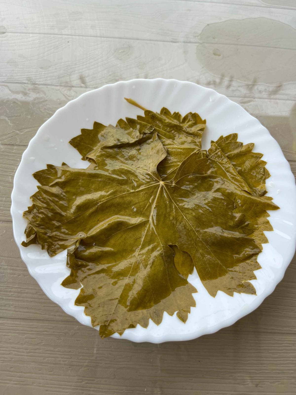 Meşhur asma yaprağını ilaçsız üretip her yere gönderiyor